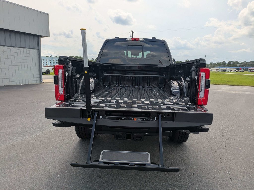 New 2026 Ford F250 Platinum w/ FX4 Off-Road Package AWD/4WD image 35