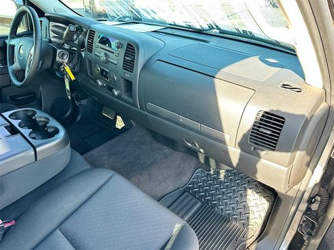 Used 2013 Chevrolet Silverado 1500 LT image 25