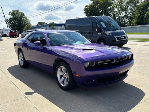 Used 2023 Dodge Challenger SXT RWD image 16