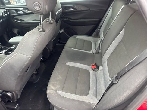 Used 2021 Chevrolet TrailBlazer LS image 12