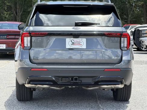 Used 2025 Ford Explorer ST-Line AWD/4WD image 8