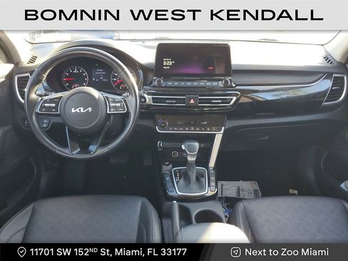 Used 2023 Kia Seltos EX image 13