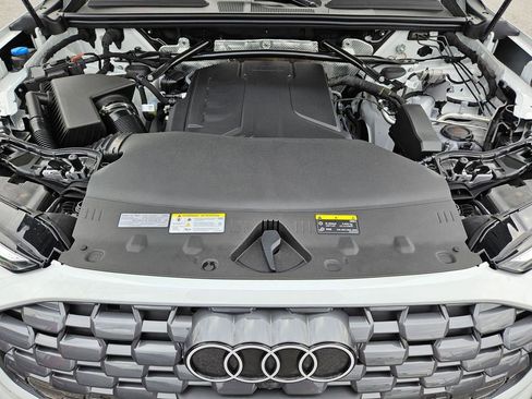 New 2025 Audi Q5 Premium Plus AWD/4WD image 24