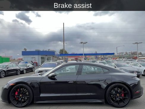 Used 2024 Porsche Taycan GTS image 10