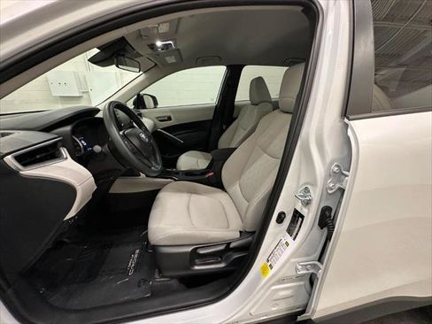 Certified 2022 Toyota Corolla Cross L FWD image 16