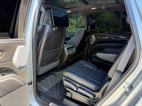 Certified 2024 Cadillac Escalade V w/ LPO, ONYX Package AWD/4WD image 25