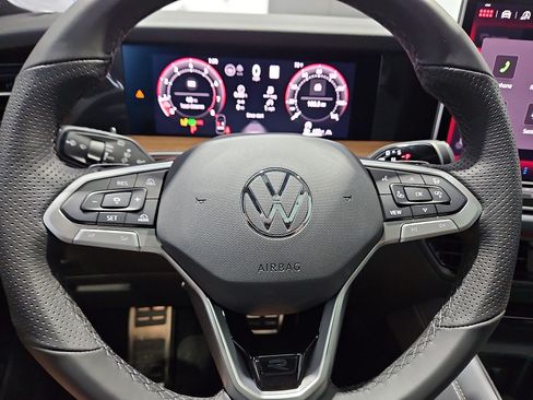 New 2026 Volkswagen Tiguan SEL R-Line AWD/4WD image 22