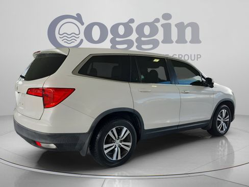 Used 2018 Honda Pilot EX image 5