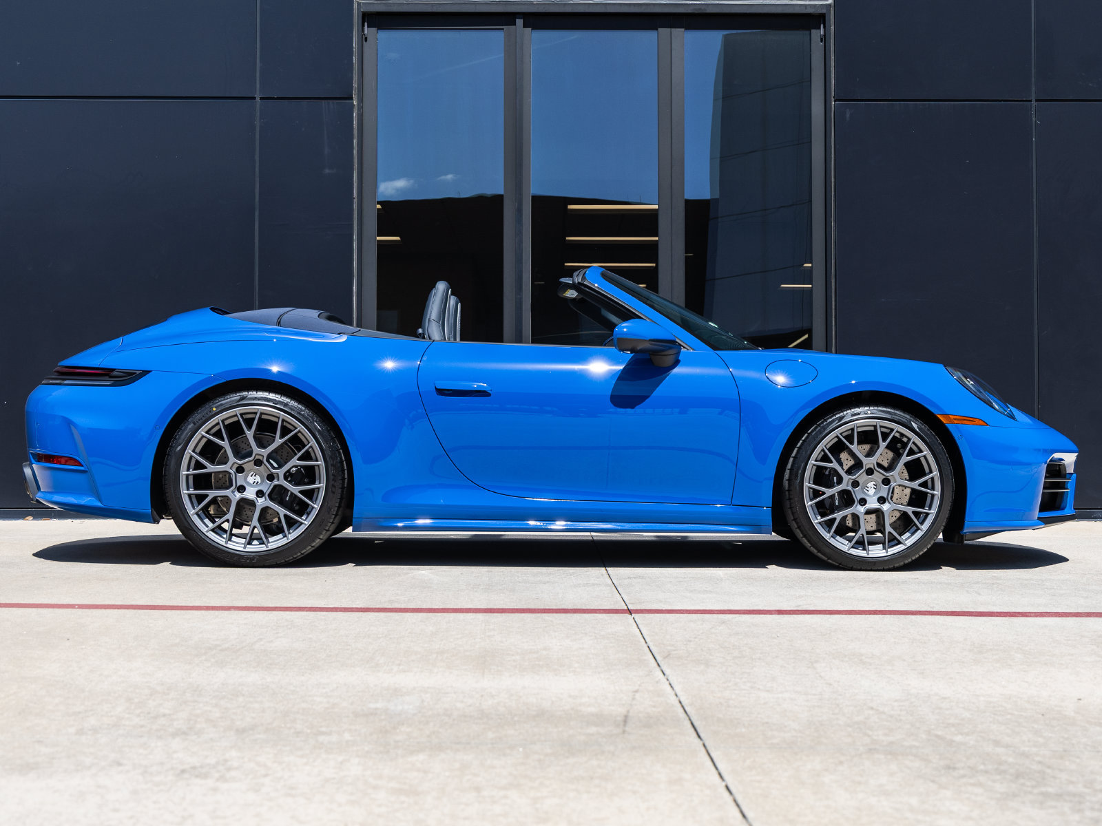 Certified 2026 Porsche 911 Carrera RWD image 13