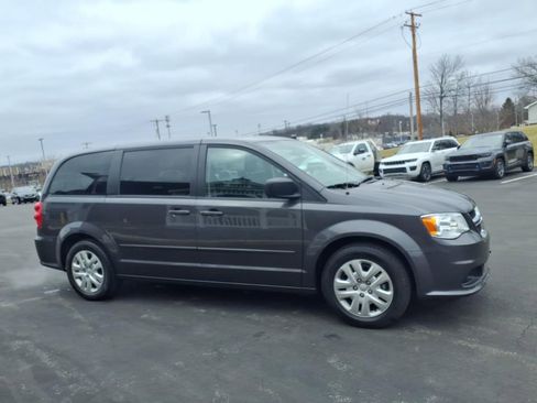 Used 2017 Dodge Grand Caravan SE w/ Power Window Group FWD image 6