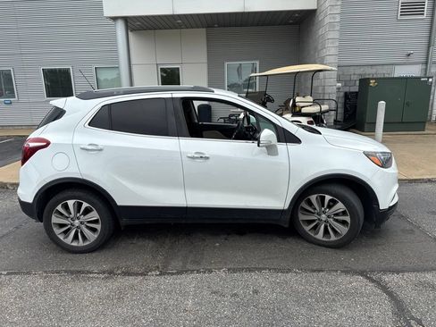 Used 2018 Buick Encore Preferred FWD image 4