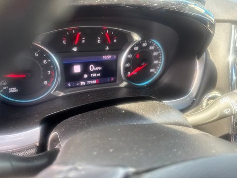 Used 2020 Chevrolet Traverse Premier FWD image 18