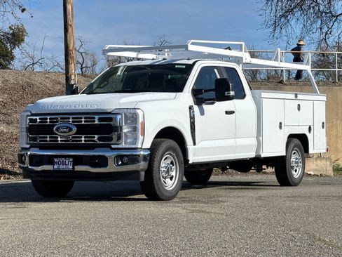 New 2026 Ford F350 XL w/ XL Chrome Package image 7