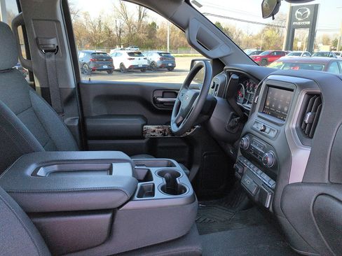 Used 2024 Chevrolet Silverado 1500 Custom Trail Boss w/ Realtree Special Edition image 7