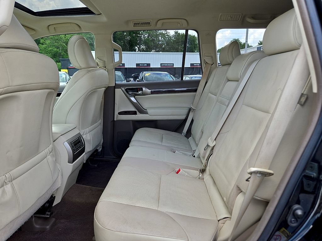 Used 2015 Lexus GX 460 w/ Premium Package AWD/4WD image 11
