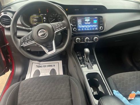 Used 2024 Nissan Kicks SV w/ Exterior Package FWD image 11