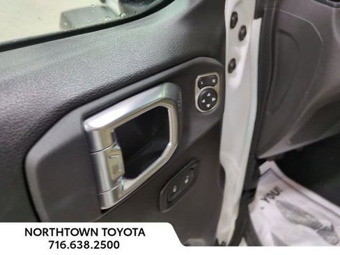 Used 2021 Jeep Wrangler Sport AWD/4WD image 13