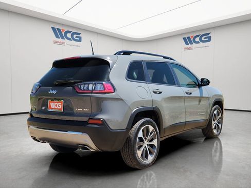 Used 2022 Jeep Cherokee Limited w/ Elite Package AWD/4WD image 4