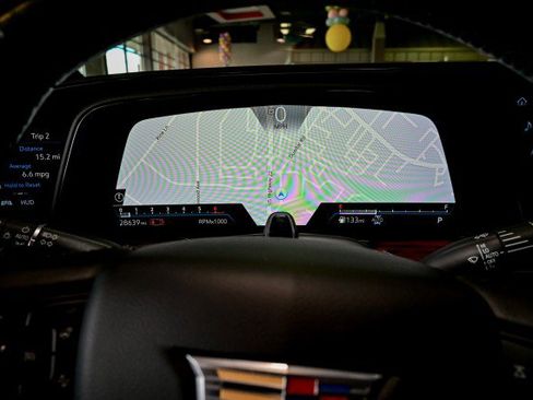 Used 2023 Cadillac Escalade ESV Premium Luxury image 33