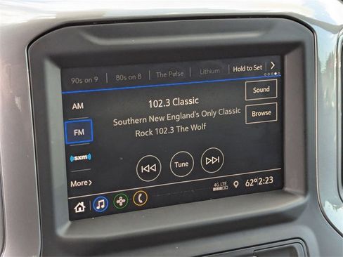 Used 2022 Chevrolet Silverado 1500 Custom image 14