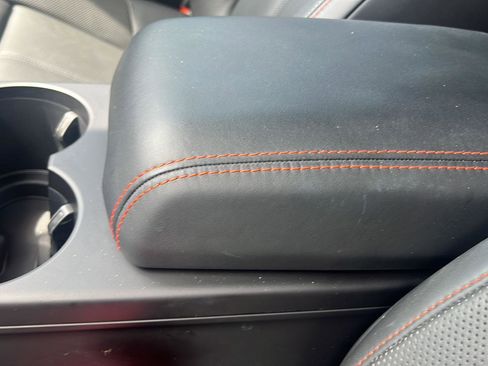 Used 2022 Porsche Macan S image 8