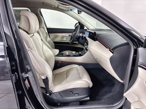 New 2026 Genesis GV70 2.5T AWD/4WD image 25