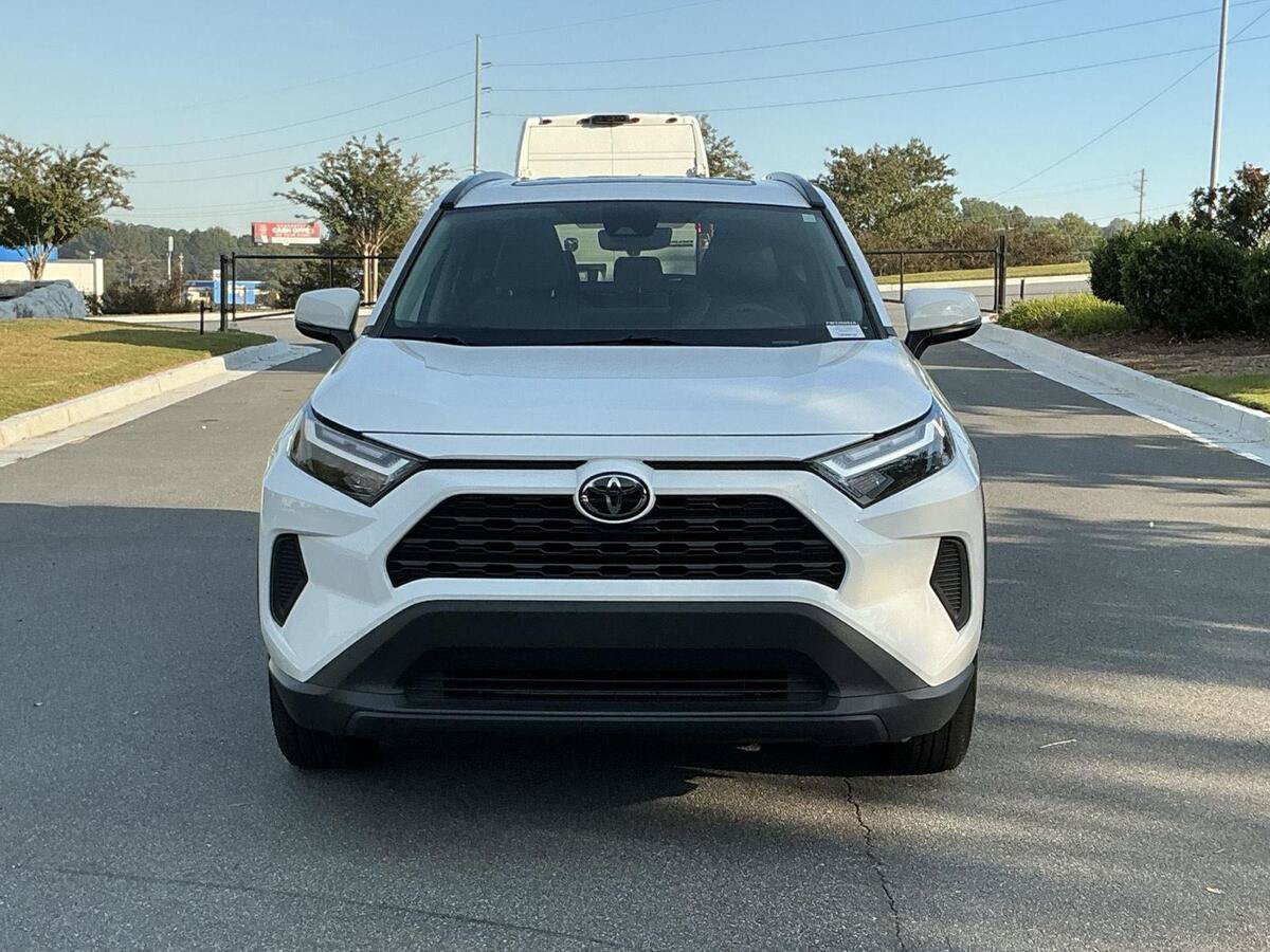 Used 2024 Toyota RAV4 XLE w/ Convenience Package FWD image 8