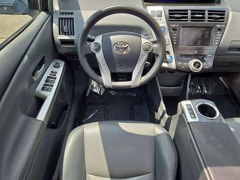 Used 2012 Toyota Prius V Five FWD image 12