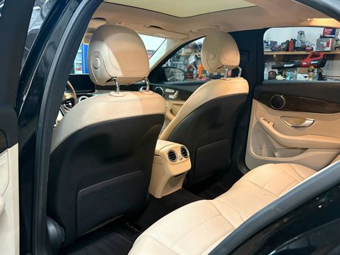 Used 2016 Mercedes-Benz C 300 4MATIC Sedan image 21