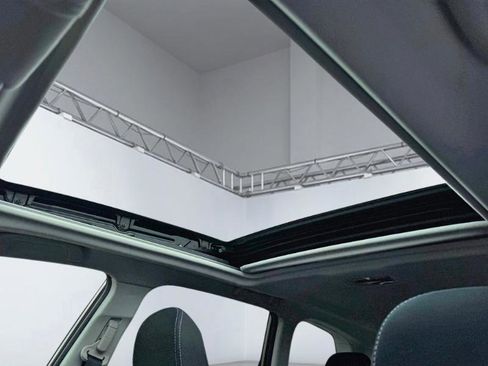 Used 2015 Subaru Forester 2.5i Premium w/ All-Weather Package image 18