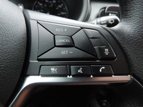 Used 2024 Nissan Kicks SV FWD image 27