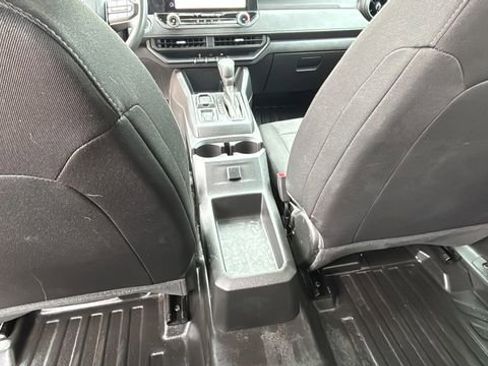 Used 2023 Chevrolet Colorado W/T RWD image 20