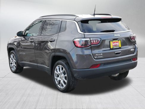 Used 2022 Jeep Compass Latitude image 5