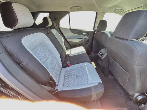 Used 2024 Chevrolet Equinox LS FWD image 25