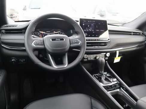 New 2026 Jeep Compass Latitude AWD/4WD image 2