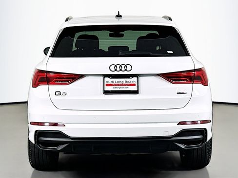 Used 2023 Audi Q3 2.0T Premium w/ Black Optic Sport Package image 3