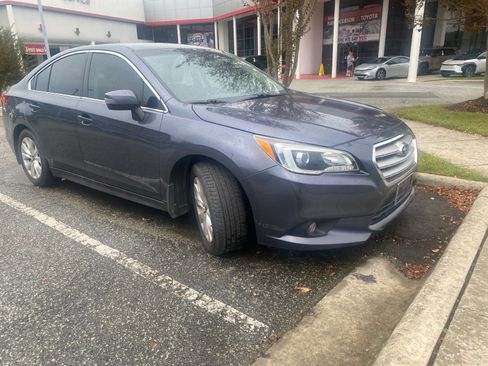 Used 2017 Subaru Legacy 2.5i Premium image 5