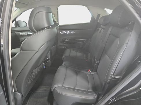 Used 2024 Genesis GV70 2.5T AWD/4WD image 25