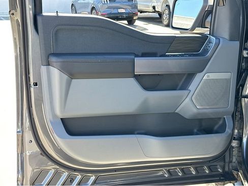 New 2025 Ford F150 Lariat w/ Equipment Group 502A High image 36