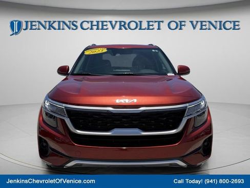 Used 2023 Kia Seltos S w/ Navigation Package FWD image 11