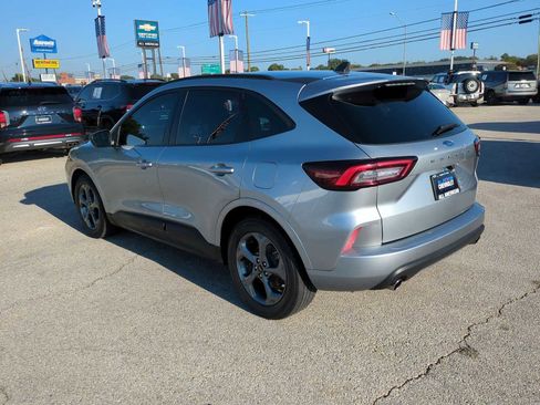 Used 2023 Ford Escape ST-Line image 6