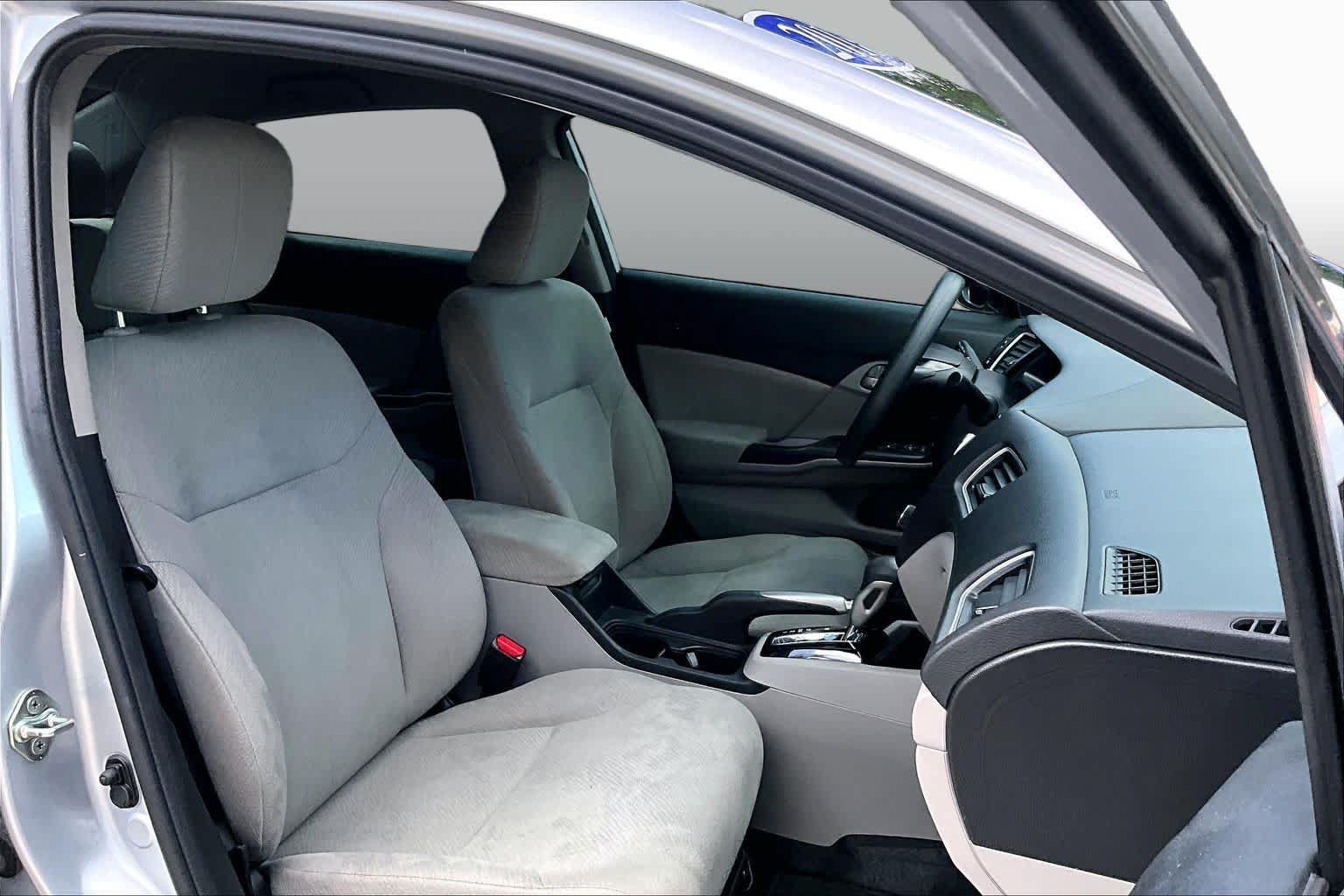 Used 2013 Honda Civic LX image 9