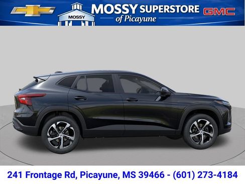 New 2026 Chevrolet Trax RS FWD image 5