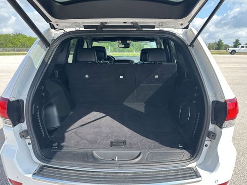 Used 2022 Jeep Grand Cherokee Limited w/ Tech Group RWD image 13