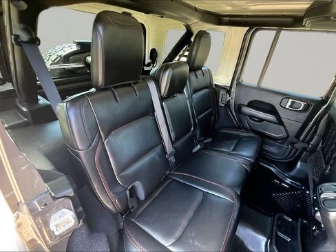 Used 2021 Jeep Wrangler Unlimited Rubicon AWD/4WD image 27
