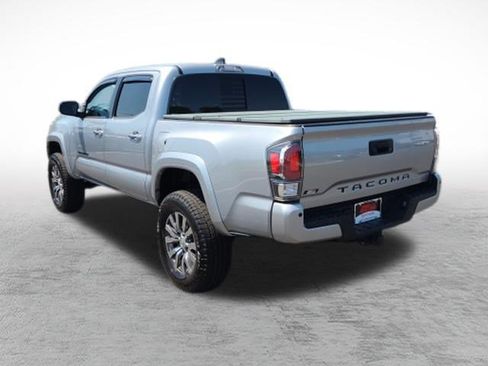 Used 2020 Toyota Tacoma Limited AWD/4WD image 5