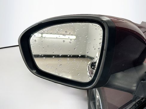 Used 2025 Nissan Sentra SV image 16