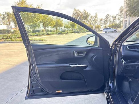 Used 2015 Toyota Avalon XLE image 21