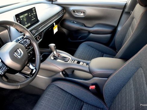 New 2026 Honda HR-V Sport image 7