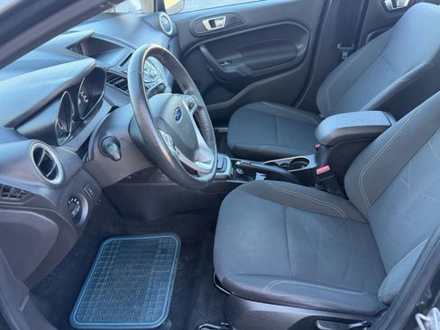 Used 2016 Ford Fiesta SE image 9